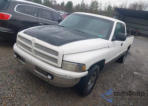 2000 Dodge Ram 1500 St from USA, damaged, VIN 3B7HC13Y5YM211205